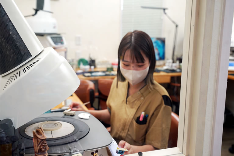 歯科技工士　白井